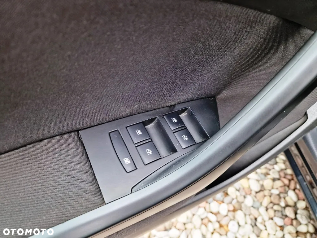 Opel Astra - 30