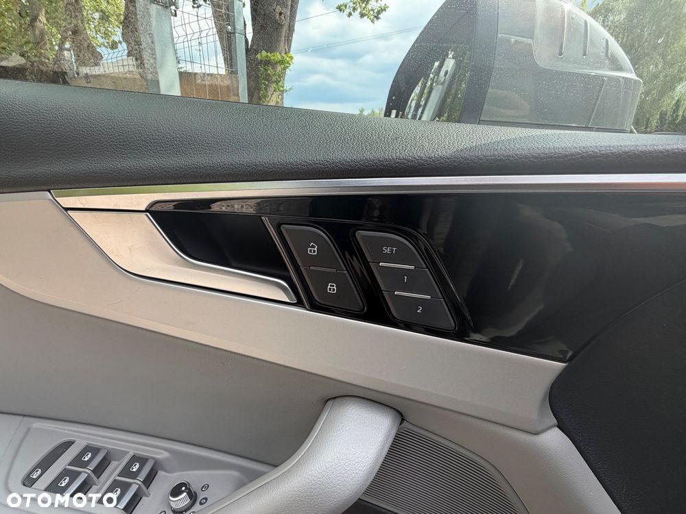 Audi A4 Allroad - 30