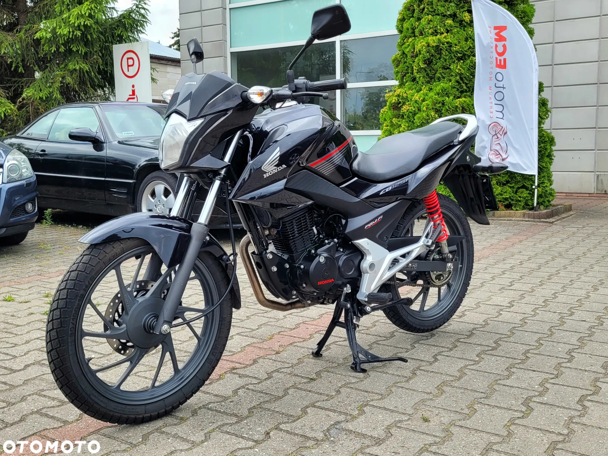 Honda CBF - 8