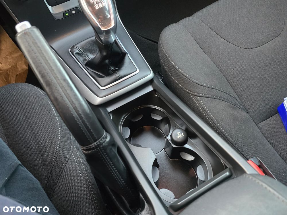 Volvo V40 T3 - 36