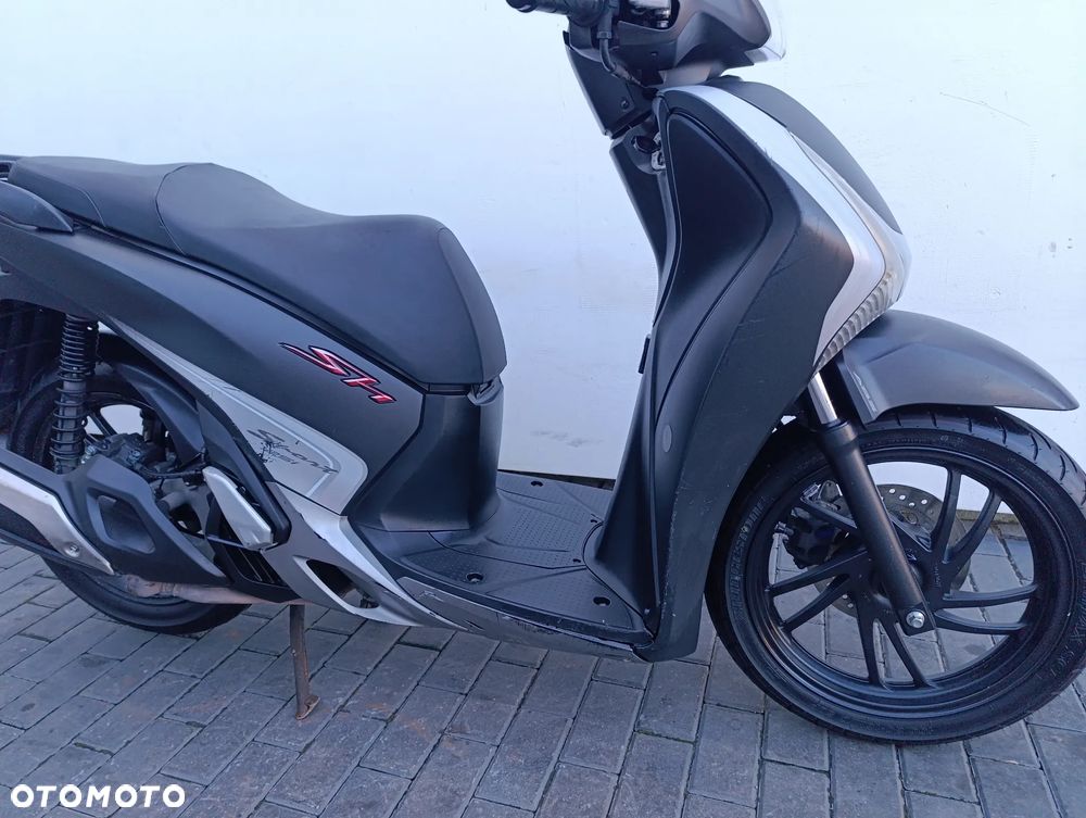 Honda SH - 21