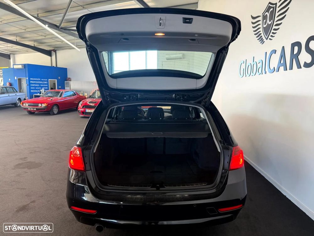 BMW 318 d Navigation - 11