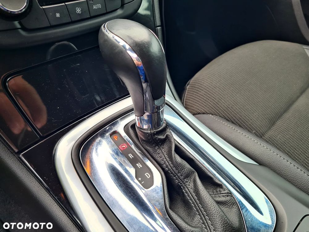 Opel Insignia 2.0 Turbo 4x4 Cosmo - 21