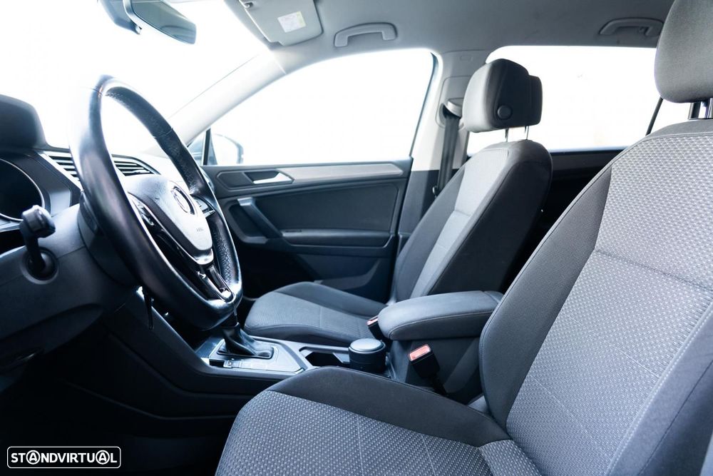VW Tiguan Allspace 2.0 TDI Confortline DSG — photo 3