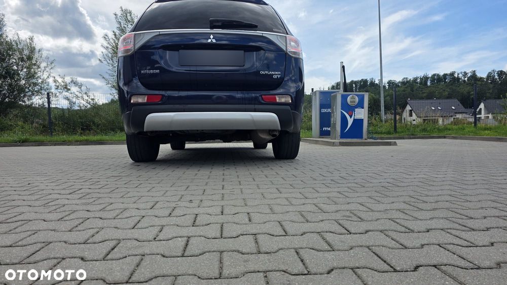 Mitsubishi Outlander 3.0 V6 XLS - 9