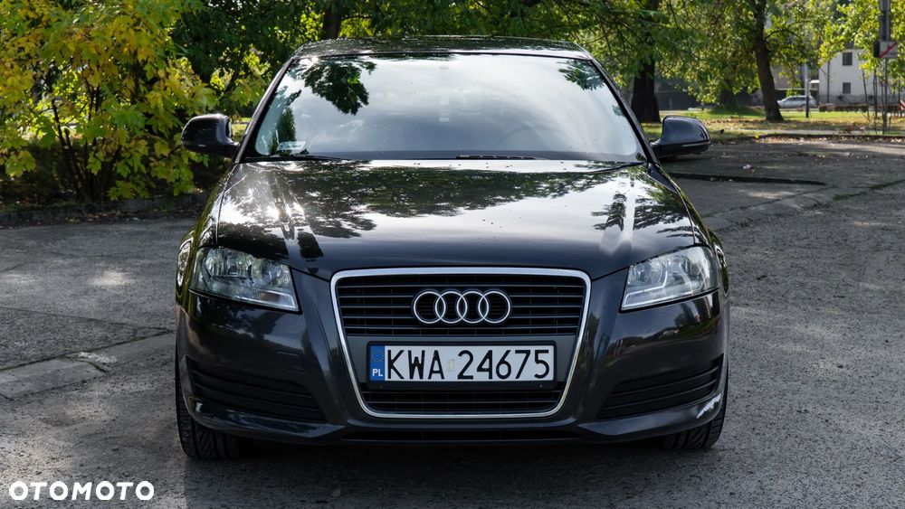 Audi A3 Sportback 2010 photo 2