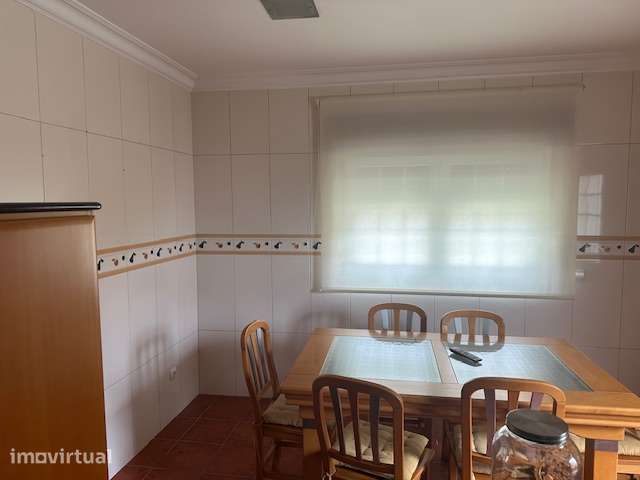 CASA T3 COM PISCINA - Grande imagem: 5/17