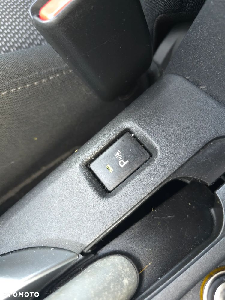 Toyota Auris 1.33 VVT-i Edition - 29