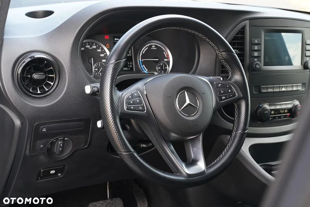 Mercedes-Benz Vito - 15