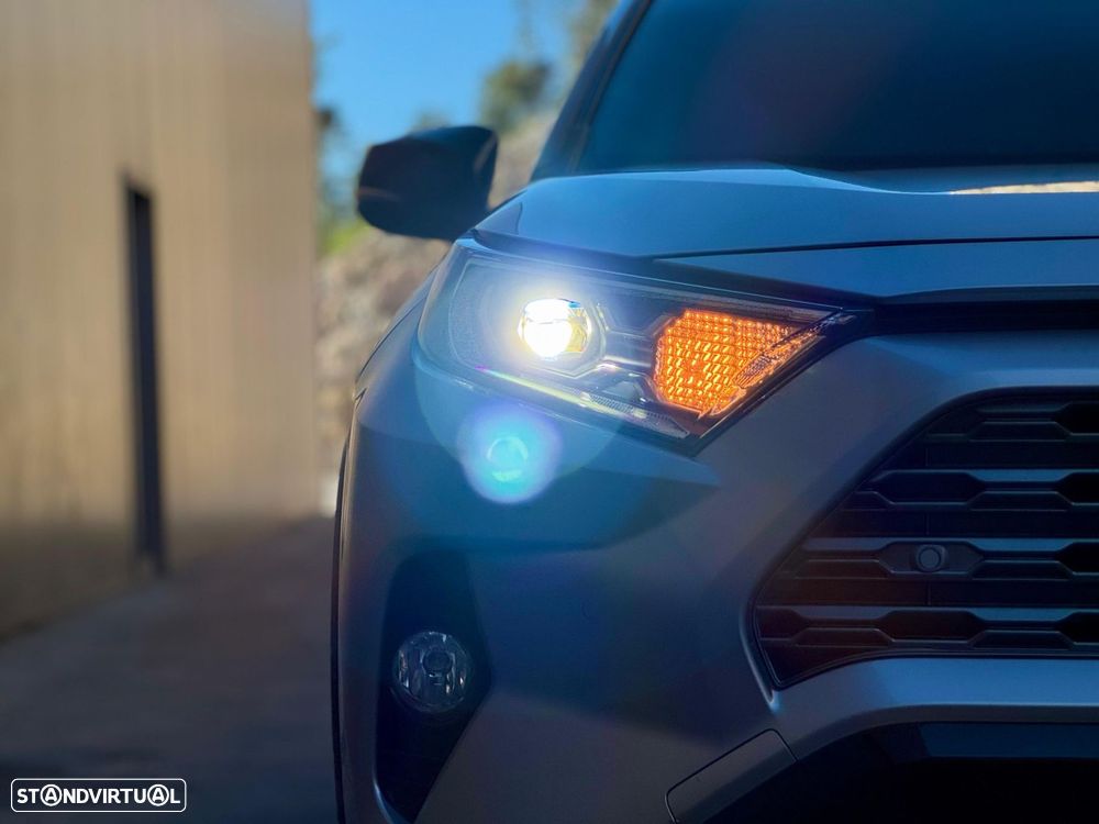 Toyota RAV4 2.5 HDF Black Edition - 41
