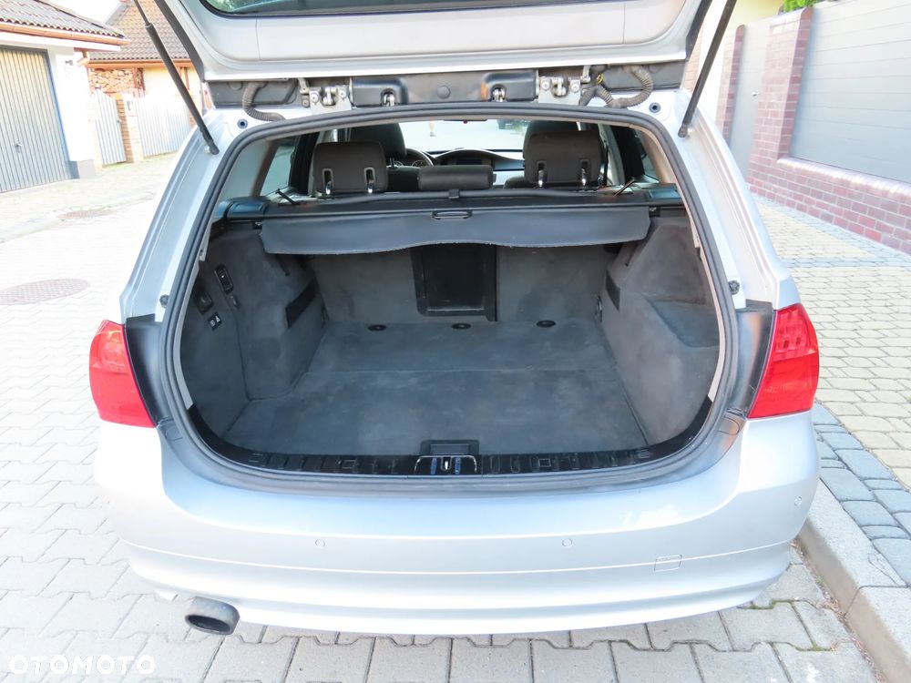BMW Seria 3 320d - 5