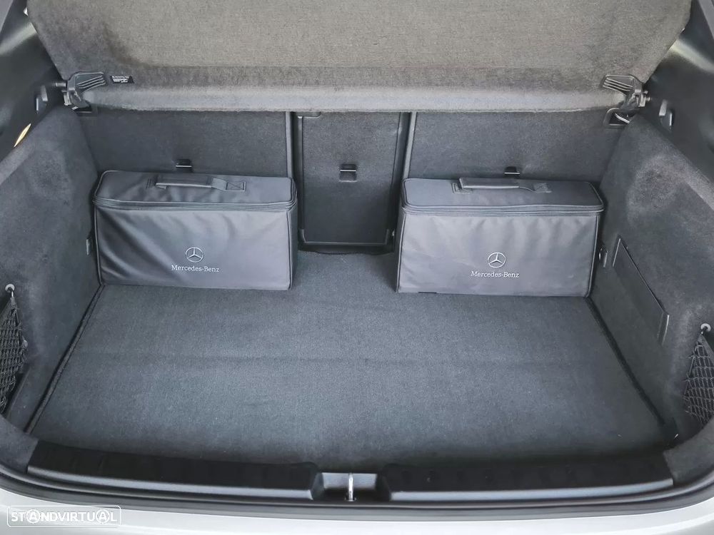 Mercedes-Benz GLA 250 e AMG Line - 48