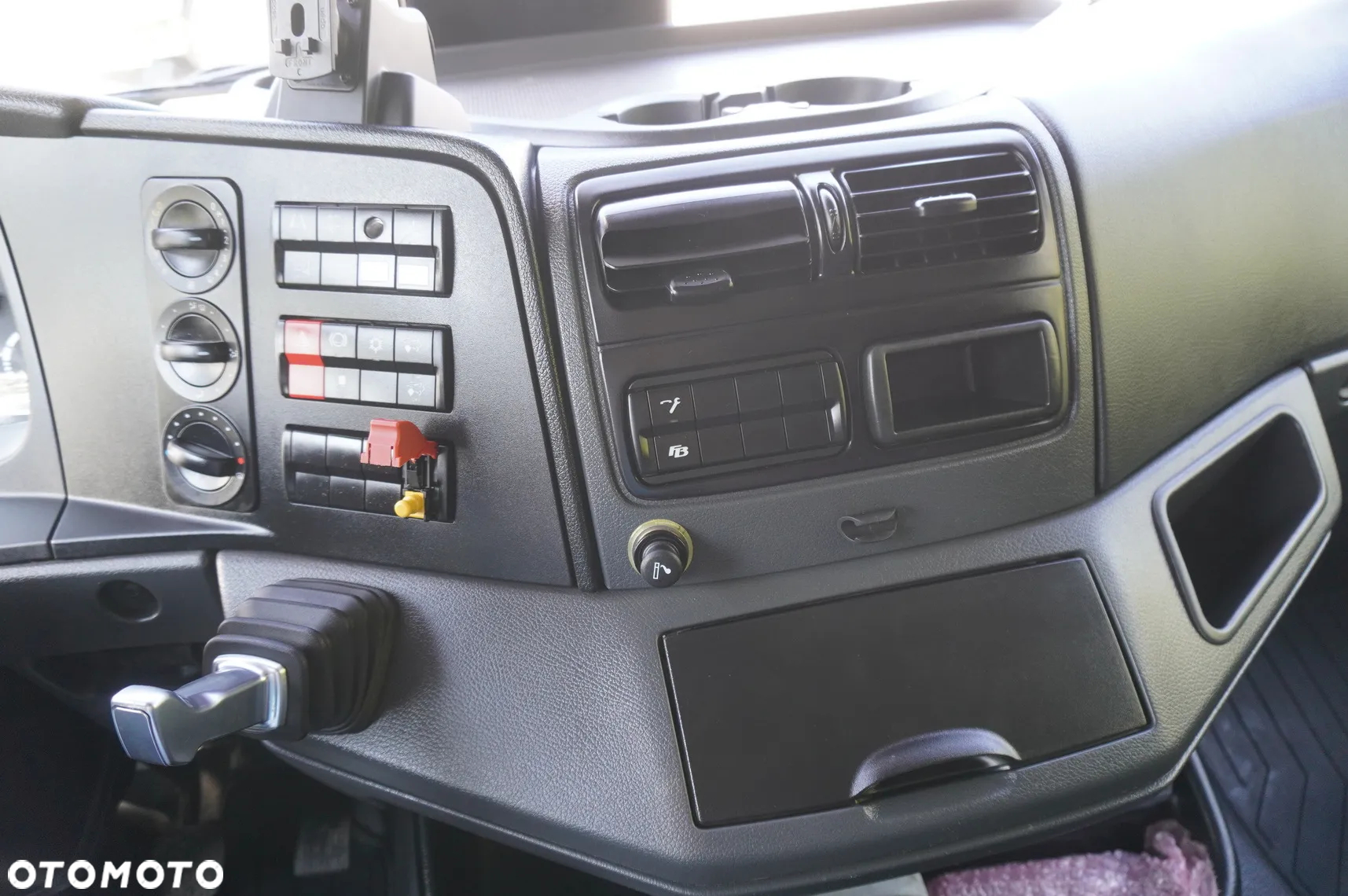 Mercedes-Benz Atego 1223 / Chłodnia Lamberet / FULL ADR / Kab. sypialna / 175 tys. km - 20