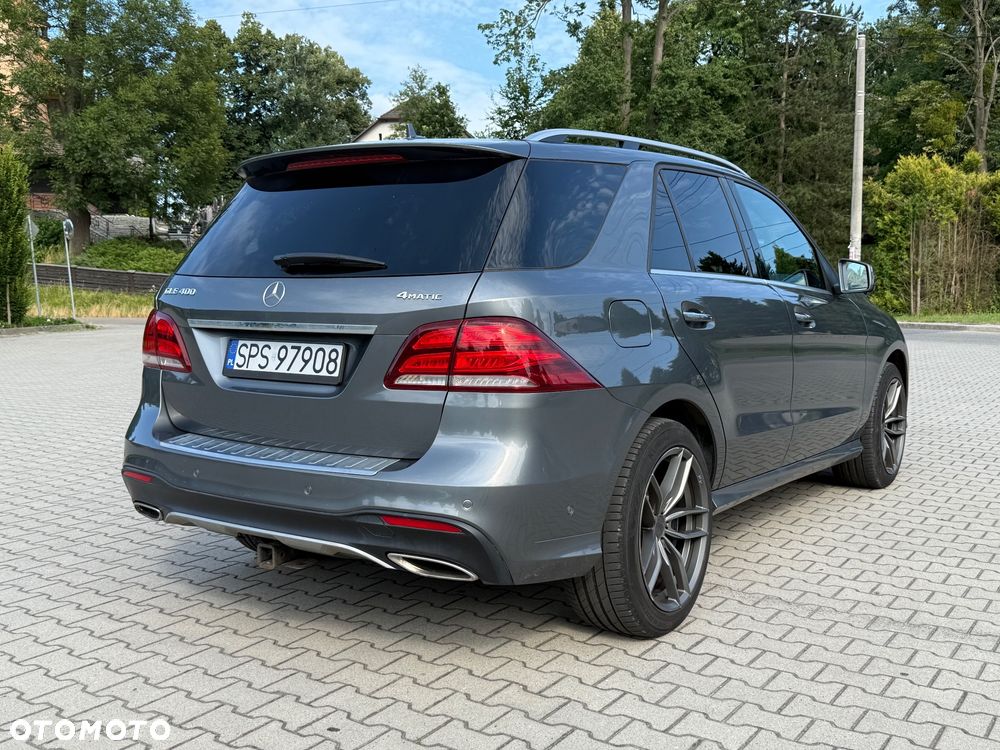 Mercedes-Benz GLE - 10