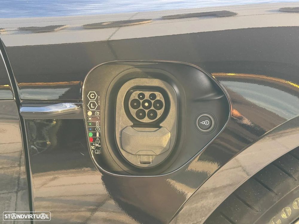 Porsche Taycan Sport Turismo Standard - 35