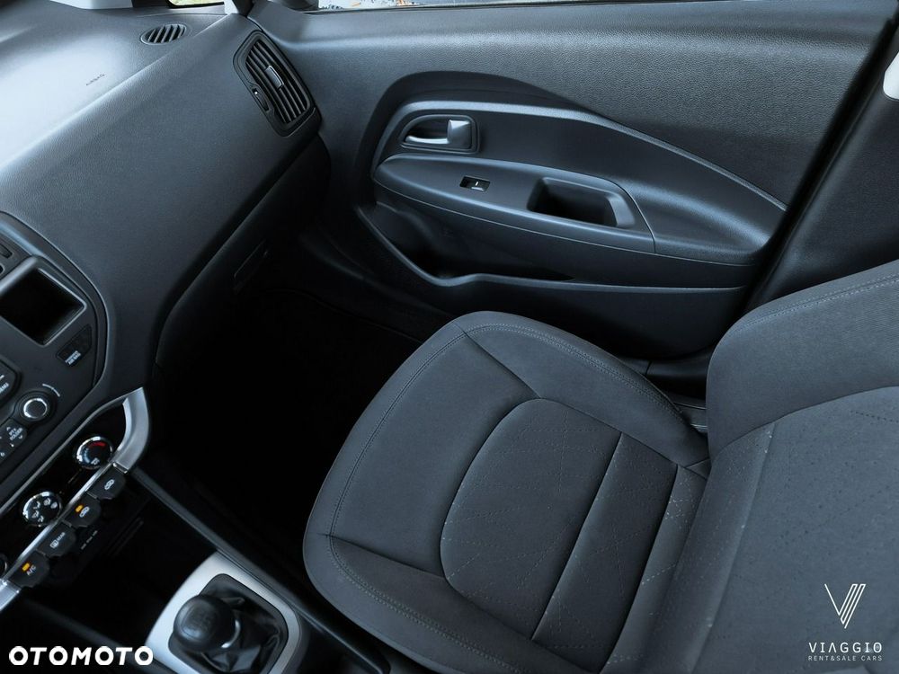 Kia Rio 1.4 Edition 7 - 19