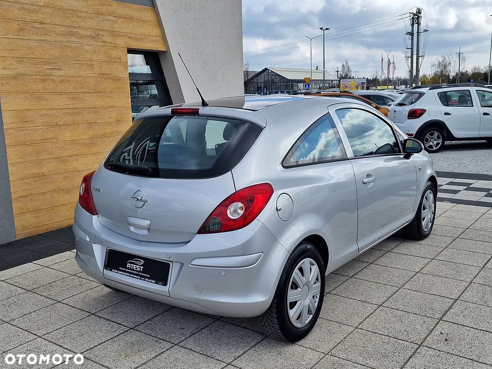 Opel Corsa 1.4 16V Edition - 6