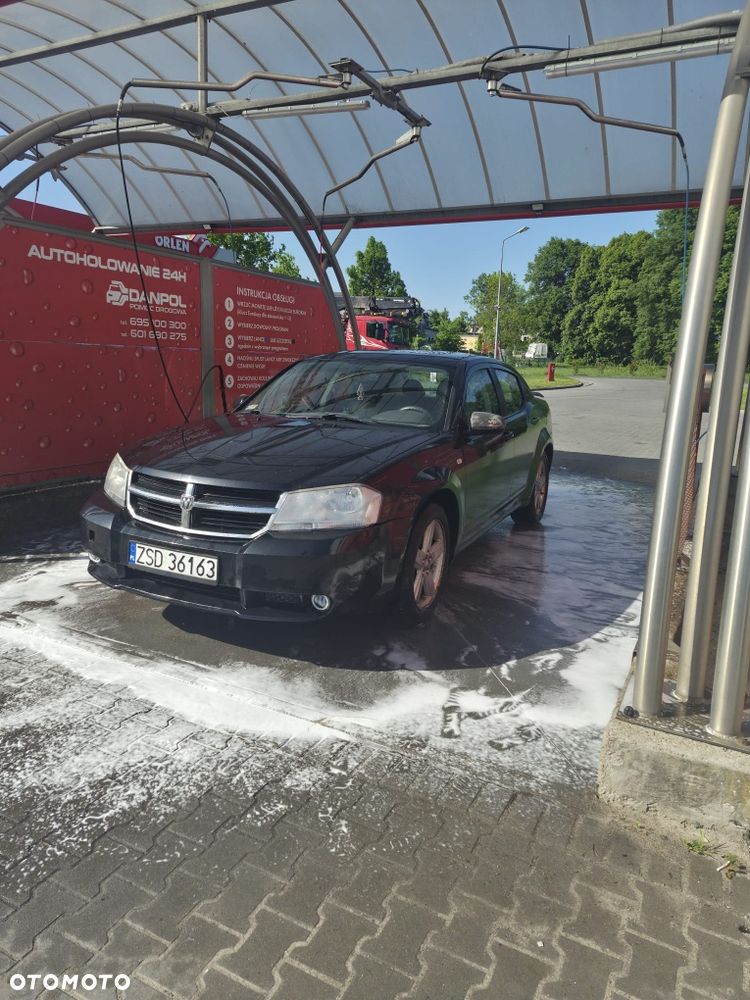 Dodge Avenger - 2