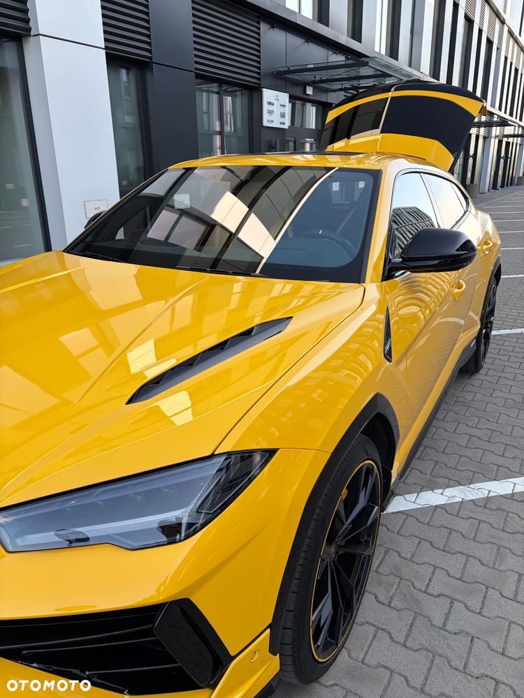 Lamborghini Urus - 17