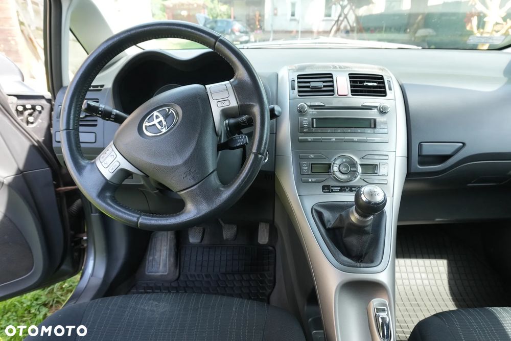 Toyota Auris 1.6 VVT-i Sol - 8