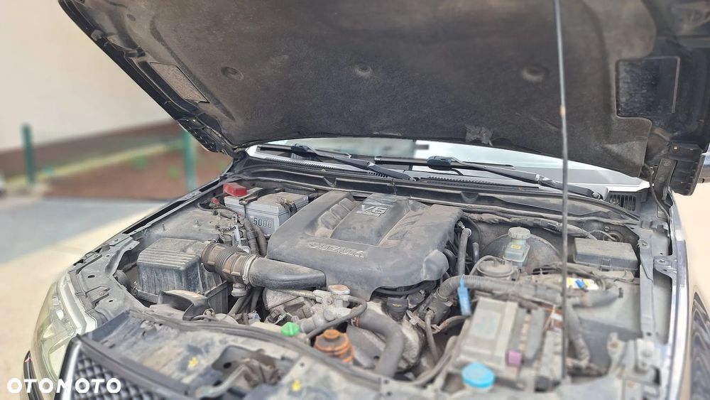 Suzuki Grand Vitara 2.7 V6 Premium - 29