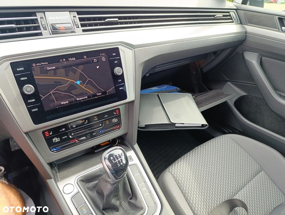 Volkswagen Passat 2.0 TDI EVO Business - 18