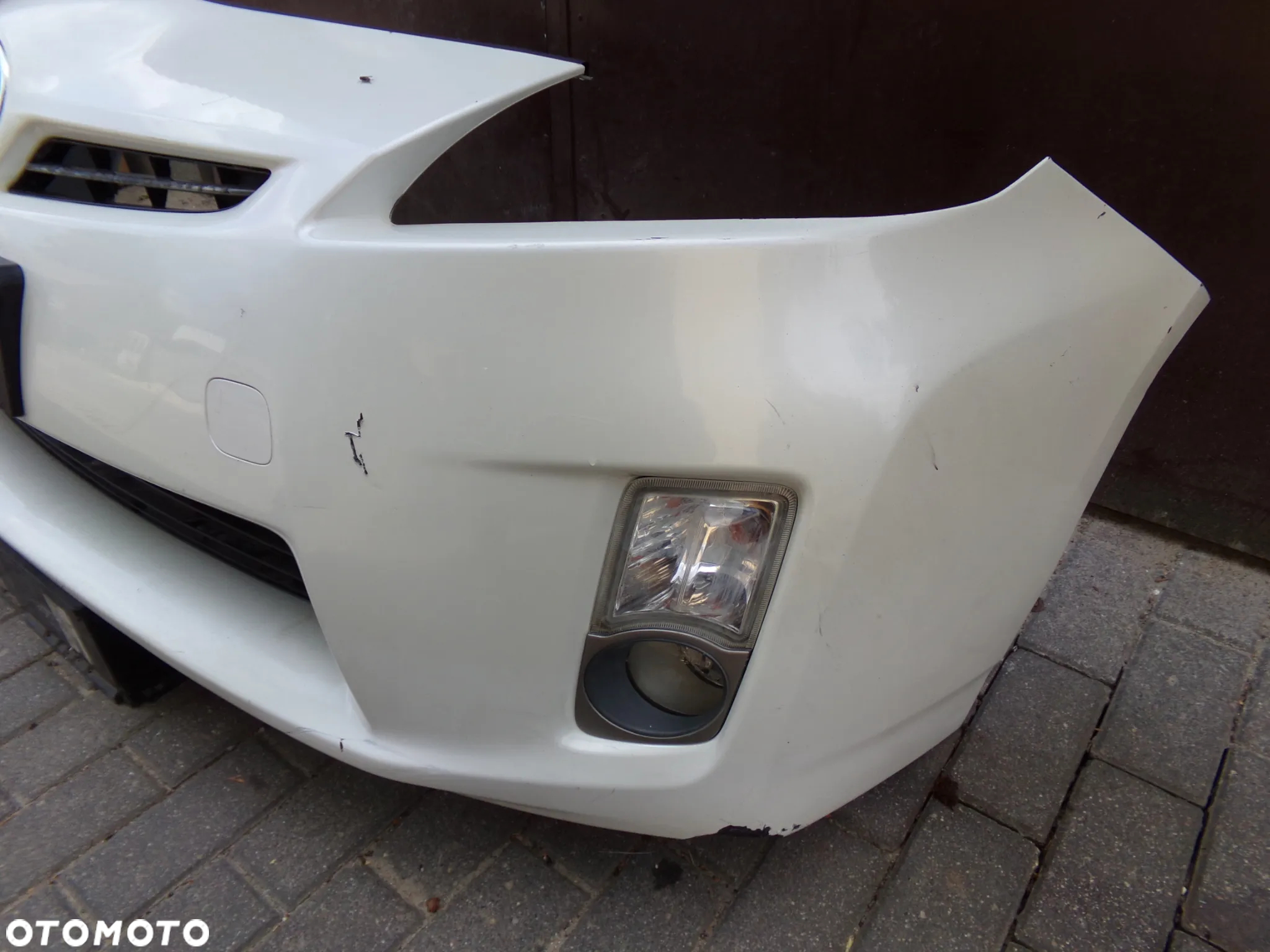 Zderzak przód toyota Prius III 3  070 - 4