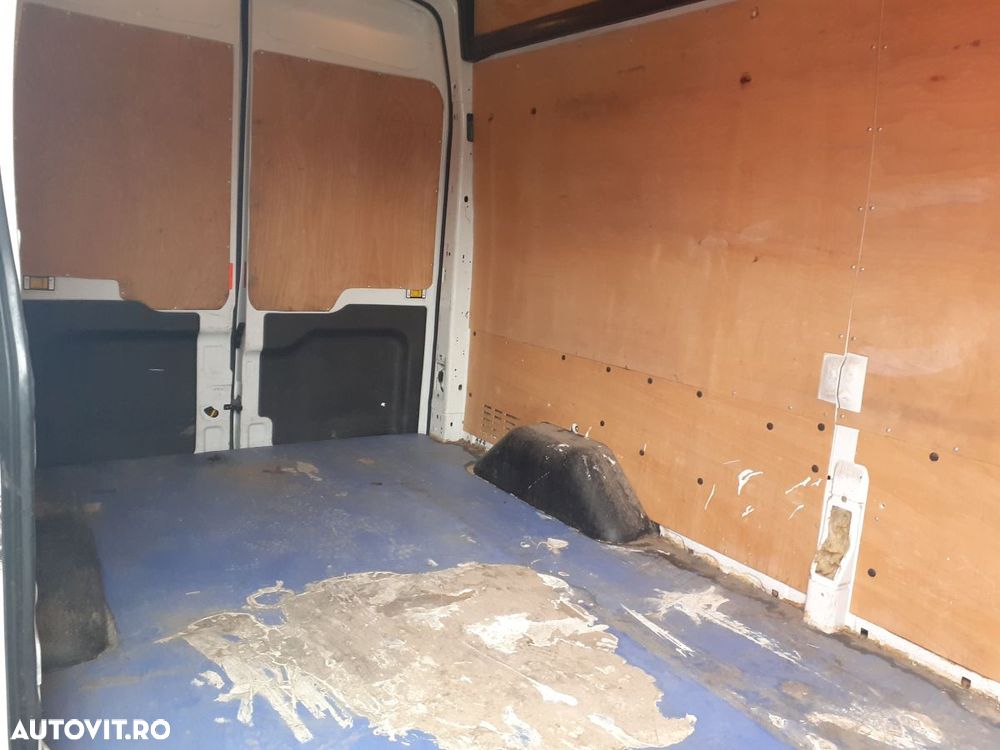 Ford Transit 2.2 - 7