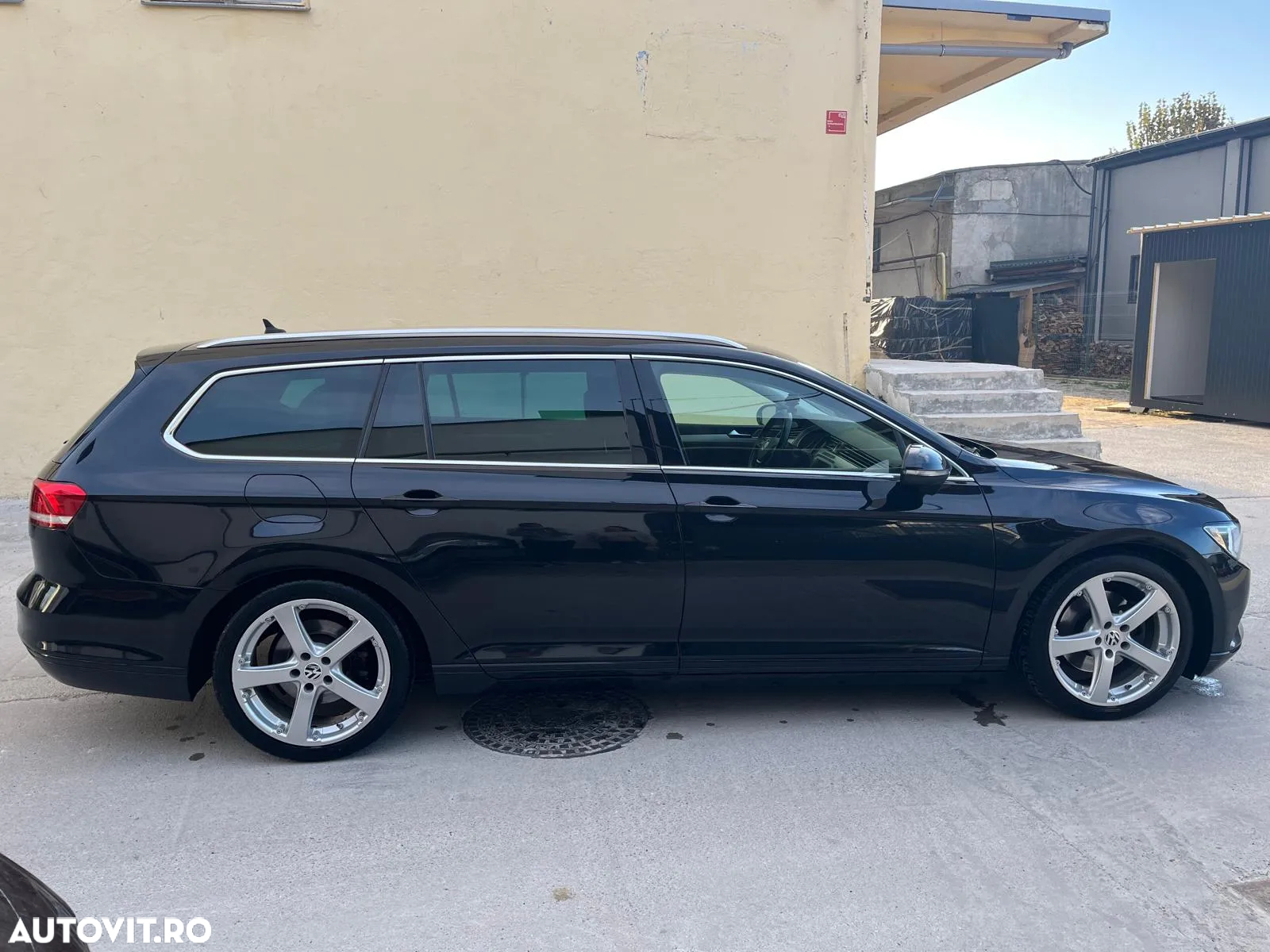 Volkswagen Passat Variant 2.0 TDI DSG (BlueMotion Technology) Trendline - 3