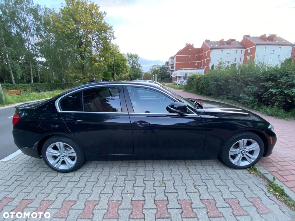 BMW Seria 3 330i xDrive Luxury Line Purity - 5