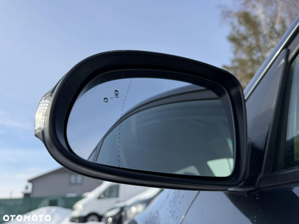 Hyundai Kona 1.6 T-GDI DCT 4WD Premium - 11