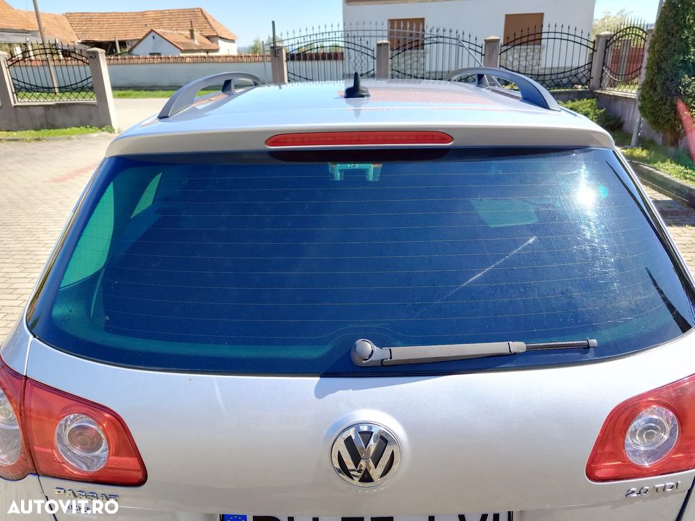 Volkswagen Passat 2.0 TDI Comfortline DPF - 6