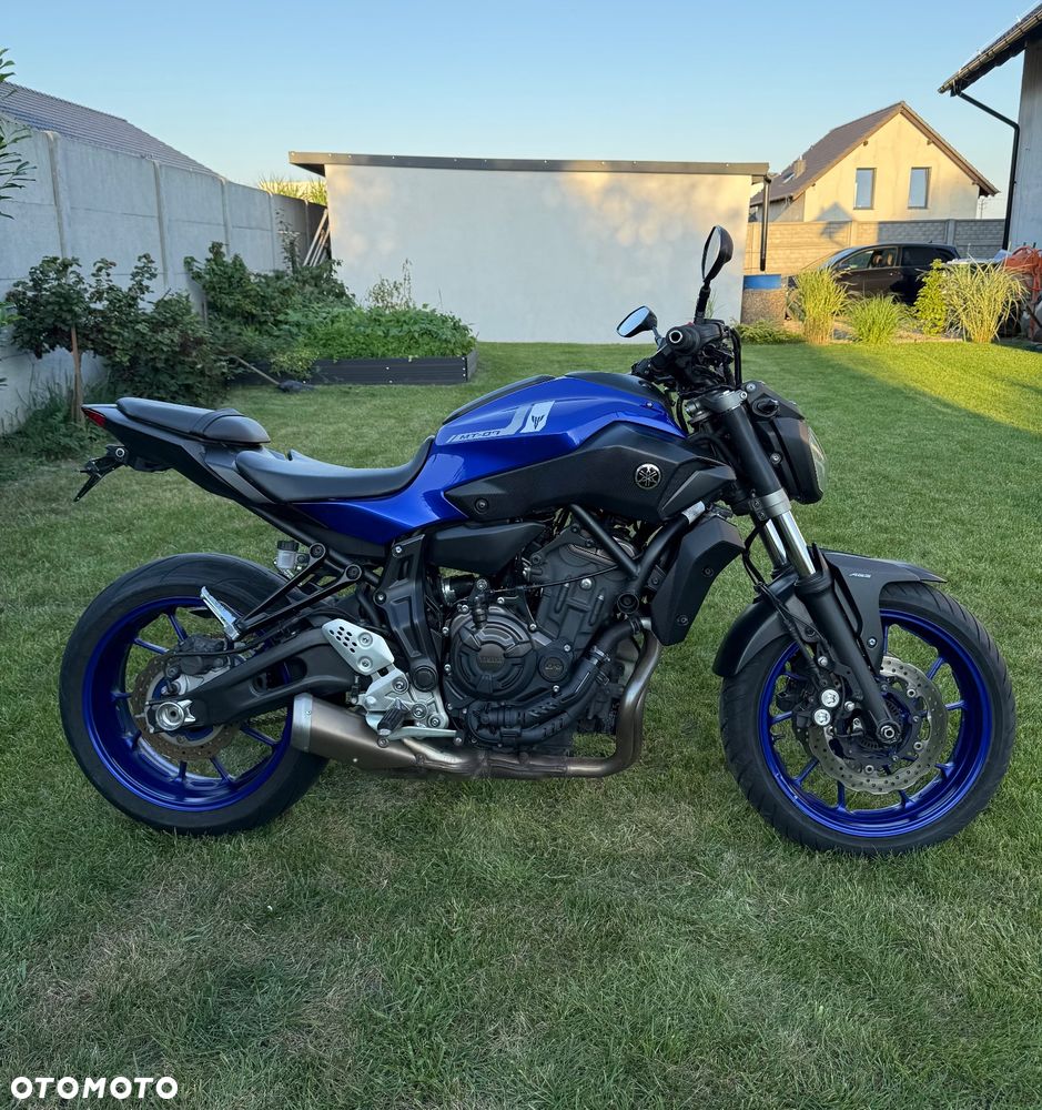 Yamaha MT - 2