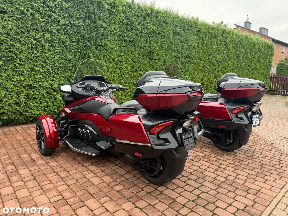 Can-Am Spyder - 6