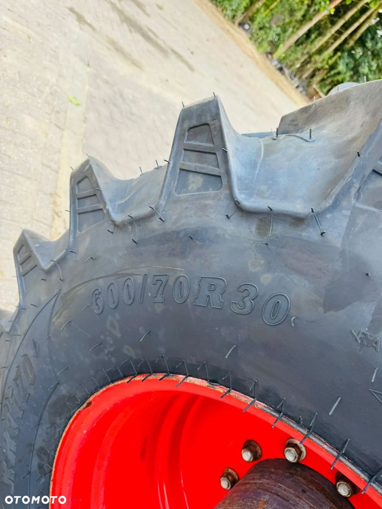Fendt 828 Vario profi PLUS - 17