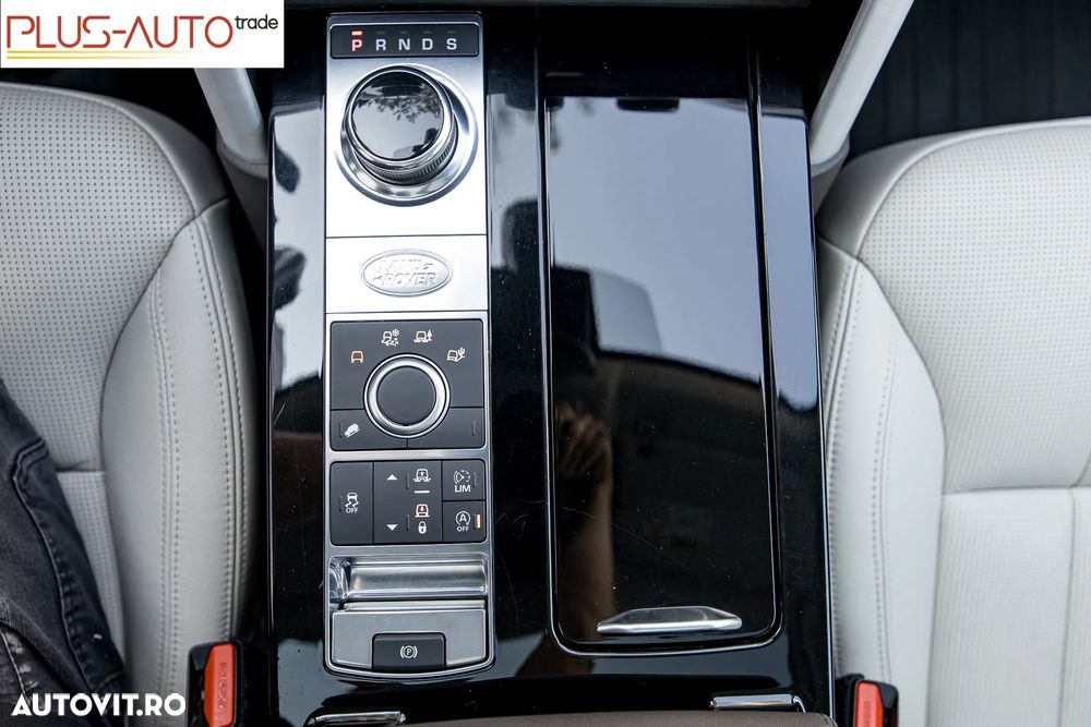 Land Rover Discovery 2.0 L TD4 HSE - 24