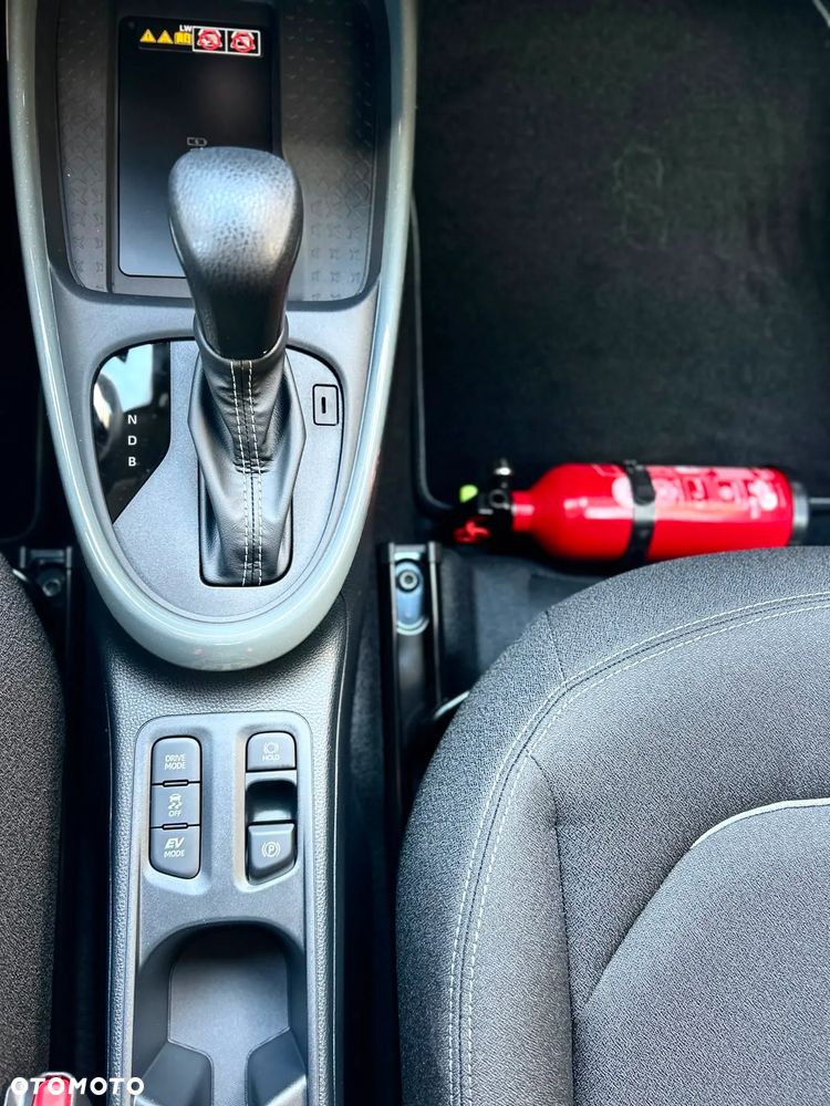 Toyota Aygo X Hybrid 1.5 Style e-CVT - 10