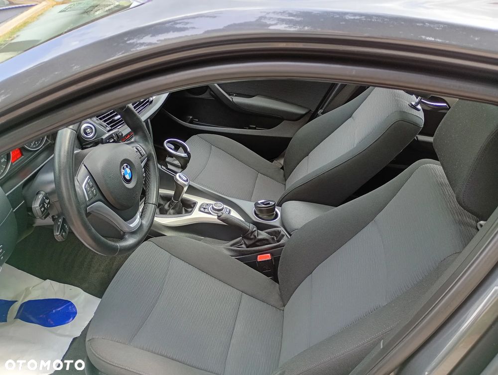BMW X1 xDrive18d - 23
