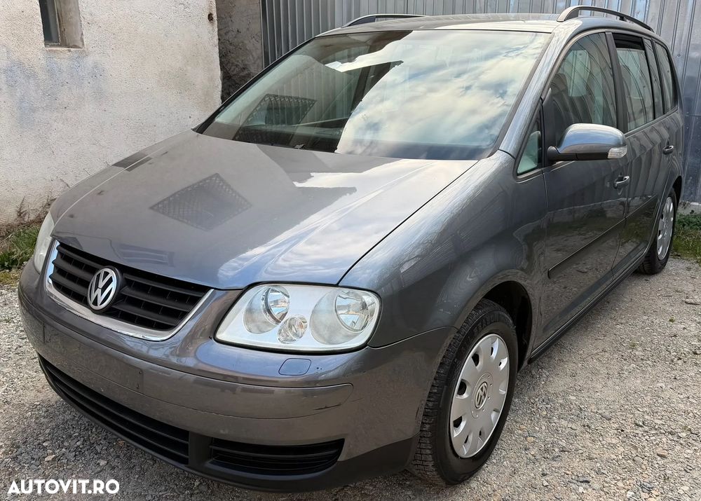 Volkswagen Touran - 3