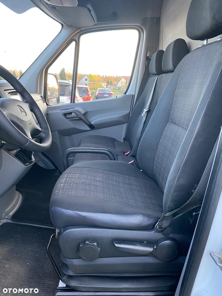 Mercedes-Benz Sprinter - 10