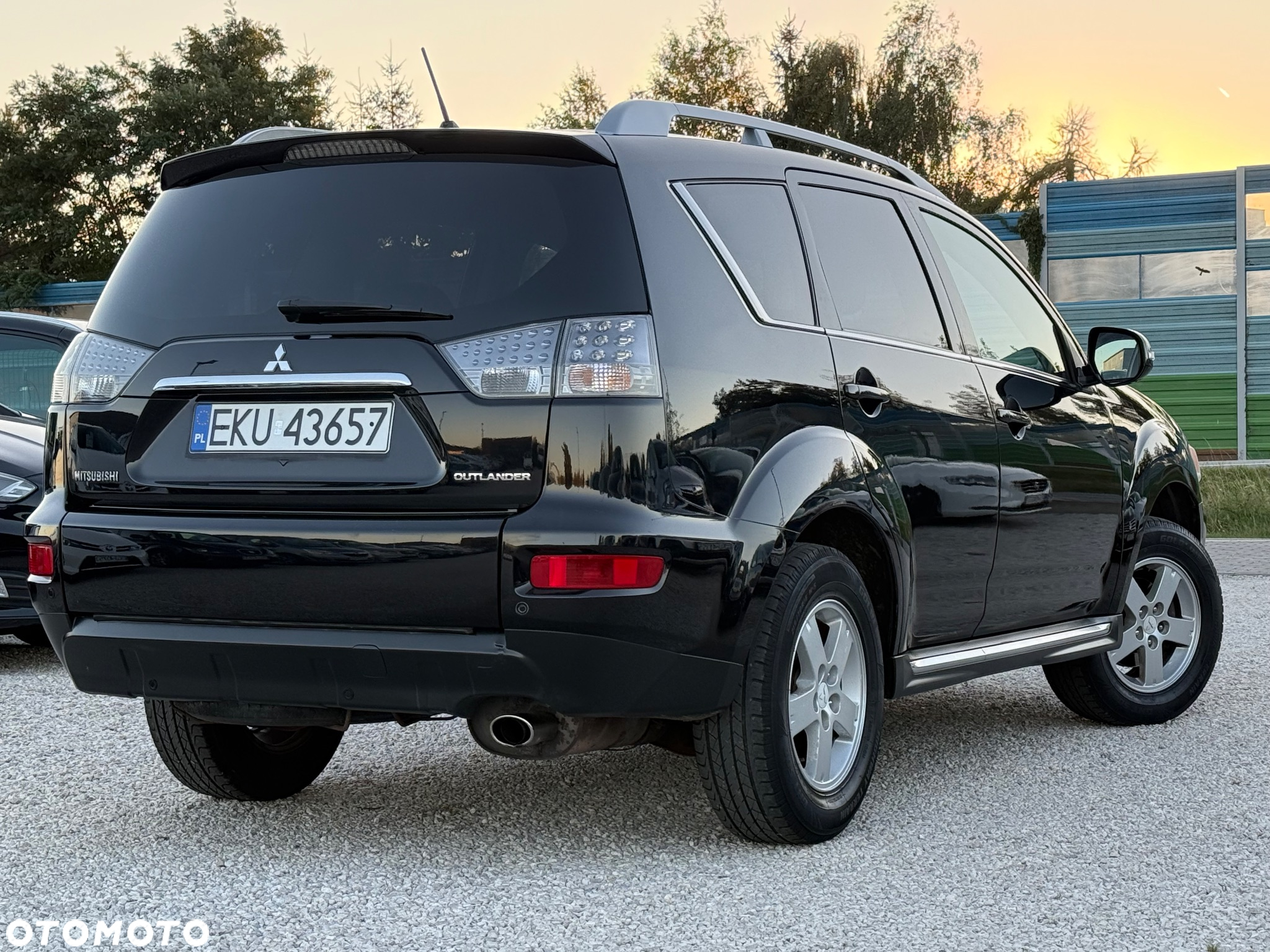 Mitsubishi Outlander 2.0 2WD CVT Invite - 12