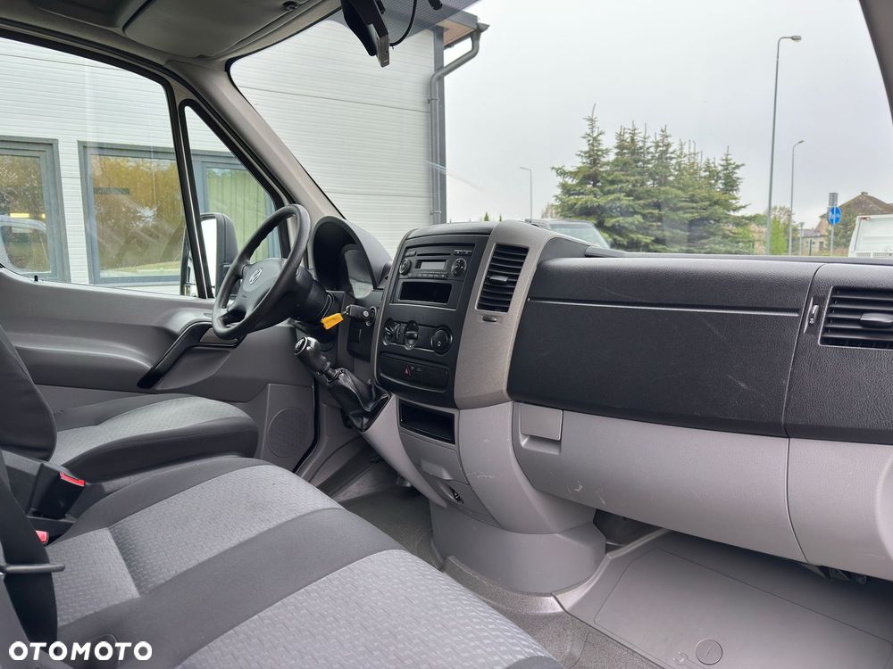 Volkswagen Crafter - 11