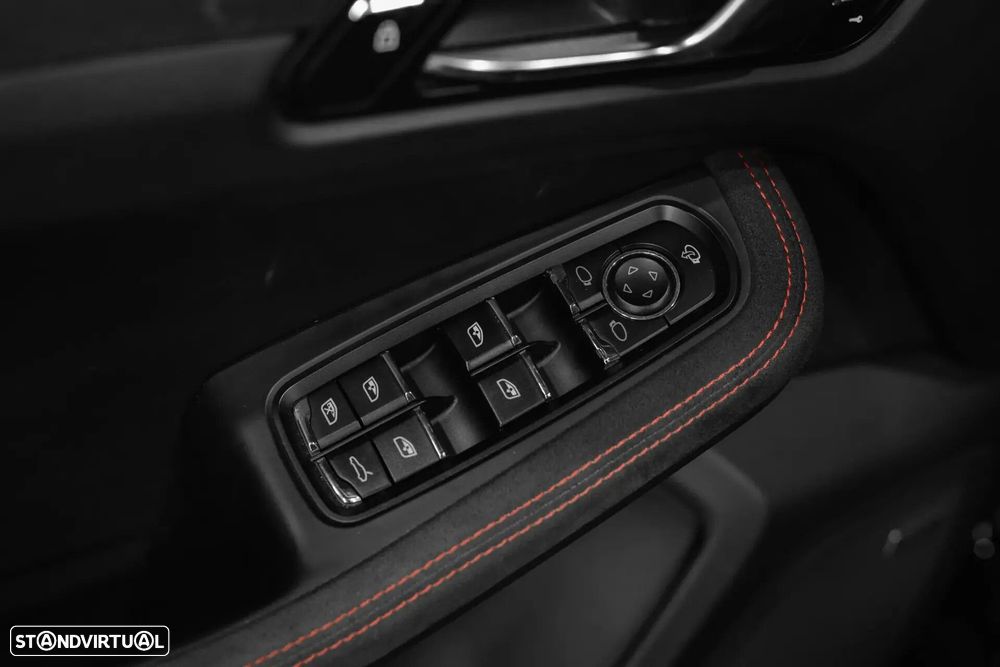 Porsche Macan GTS - 28