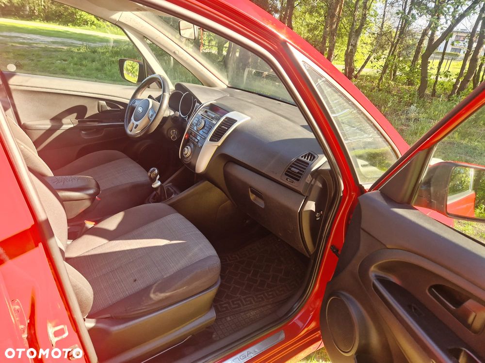 Kia Venga 1.4 CVVT Vision - 10