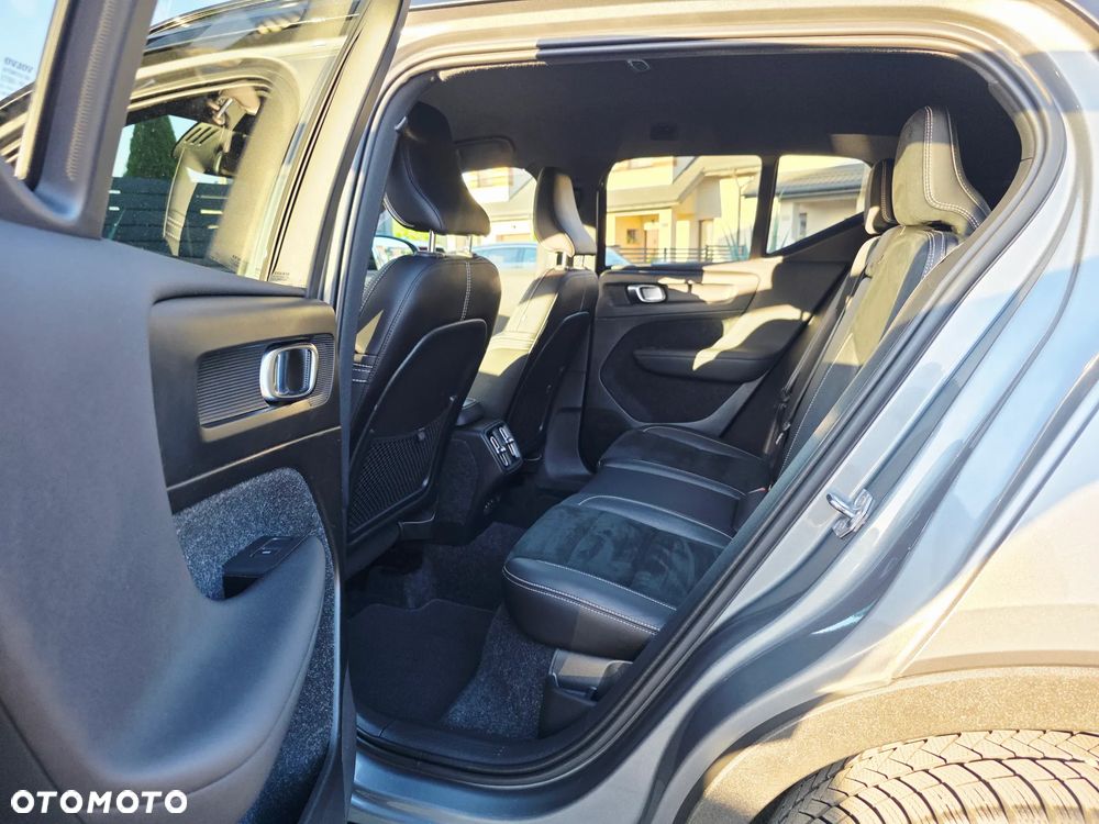 Volvo XC 40 D3 SCR R-Design - 40
