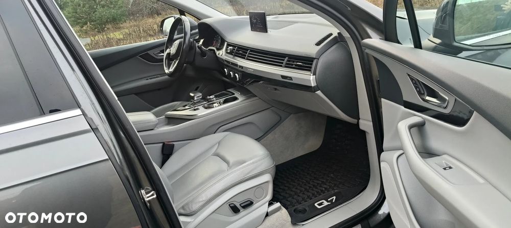 Audi Q7 - 13