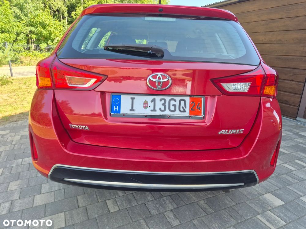 Toyota Auris - 11