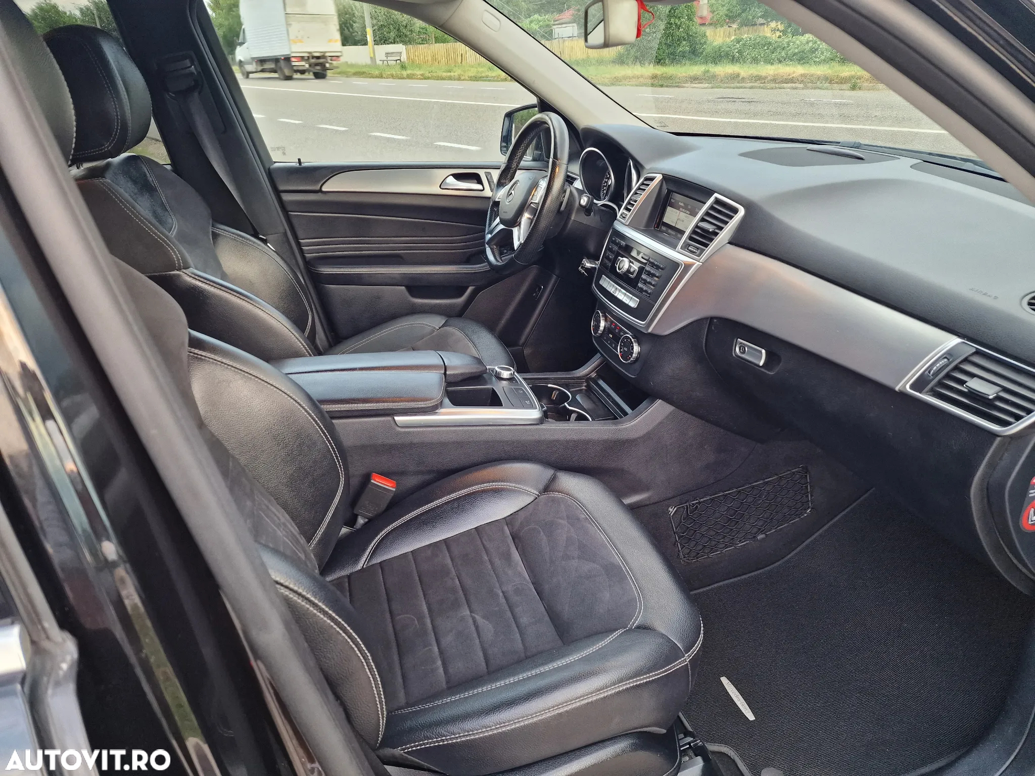 Mercedes-Benz ML - 6