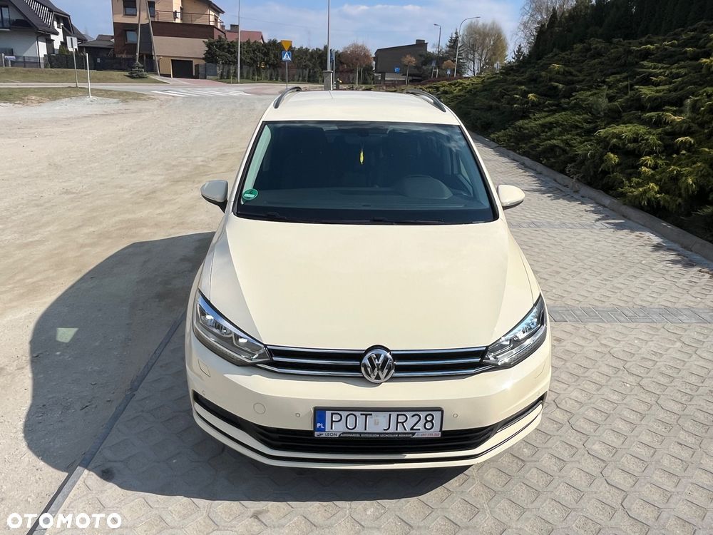 Volkswagen Touran 2.0 TDI SCR DSG Trendline - 9