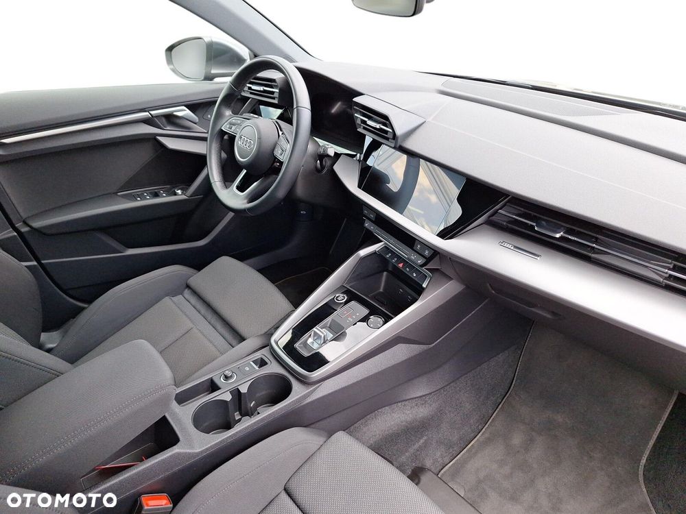 Audi A3 Sportback - 9